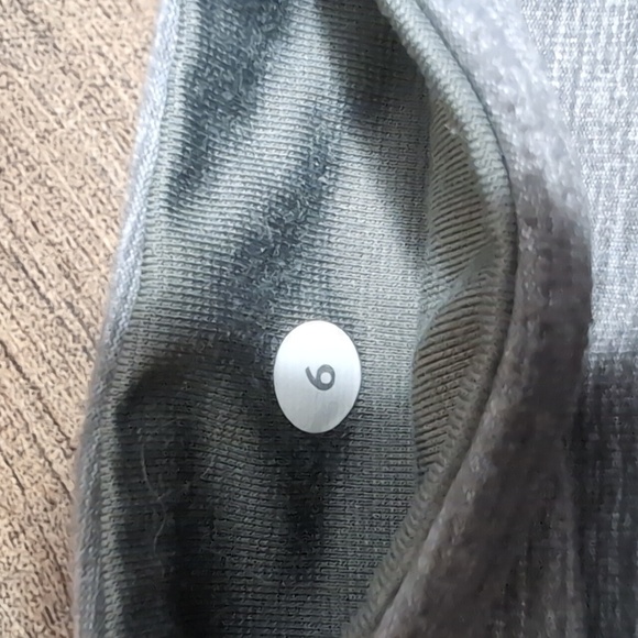 Lululemon Align leggings Size 6 In Light Heathered Gray 30" Inseam - Picture 5 of 8